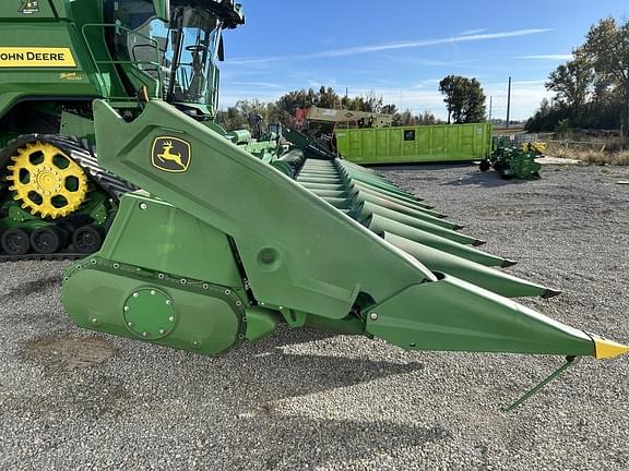 Image of John Deere C16F equipment image 1