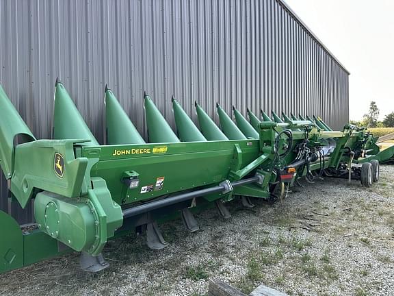 Image of John Deere C16F equipment image 4