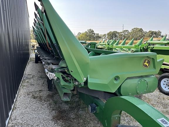 Image of John Deere C16F equipment image 1