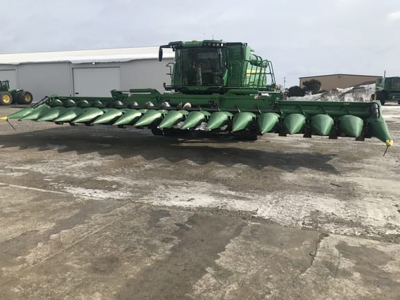 Main image John Deere C16F