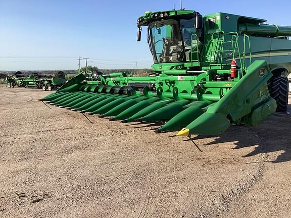 Image of John Deere C16F equipment image 2