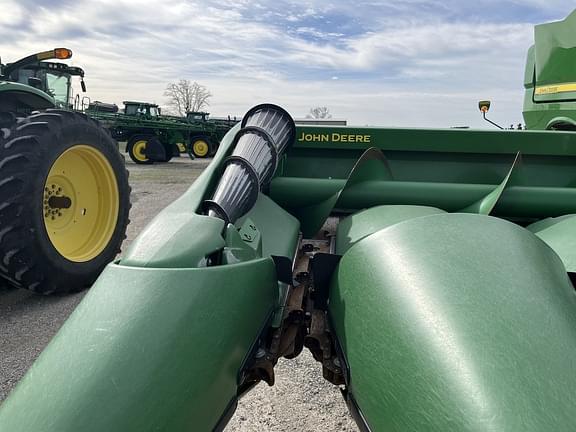 Image of John Deere C16F equipment image 4