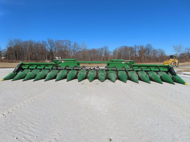 Image of John Deere C16F equipment image 2