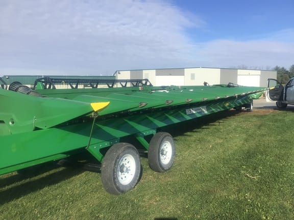 Main image John Deere C16R