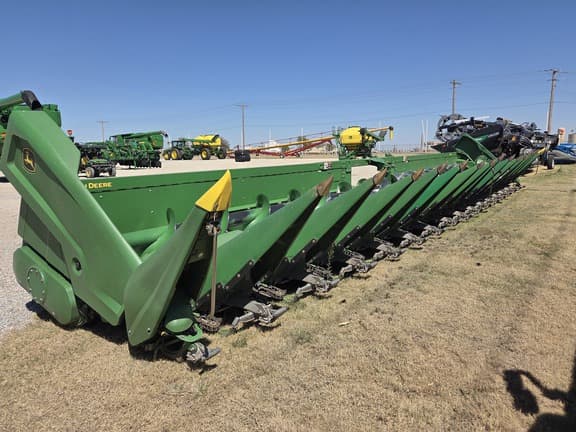 Image of John Deere C16R equipment image 1