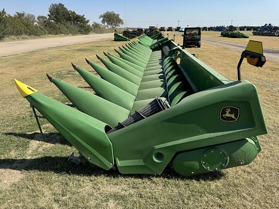 Image of John Deere C16R equipment image 4