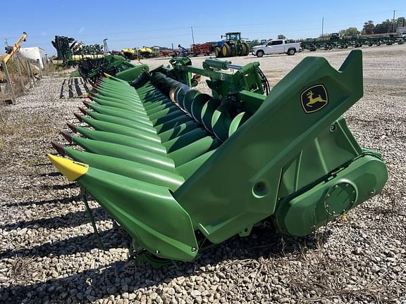 Image of John Deere C18F equipment image 1