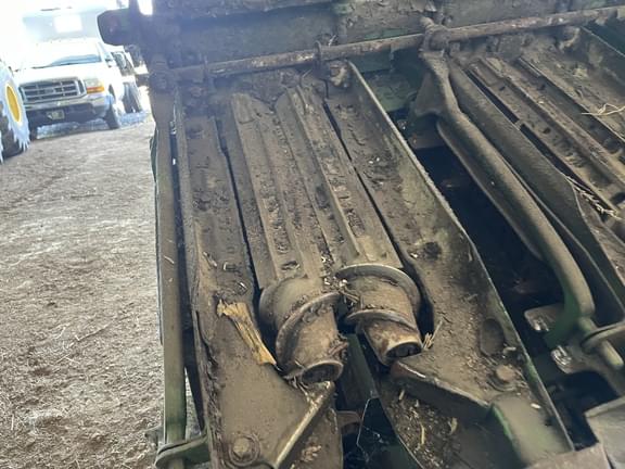 Image of John Deere C18F equipment image 2