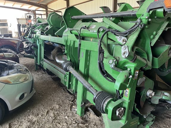 2021 John Deere C18F Equipment Image0