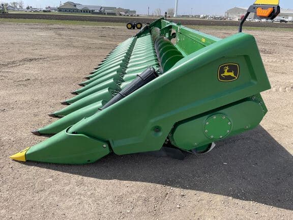 Image of John Deere C18R equipment image 2