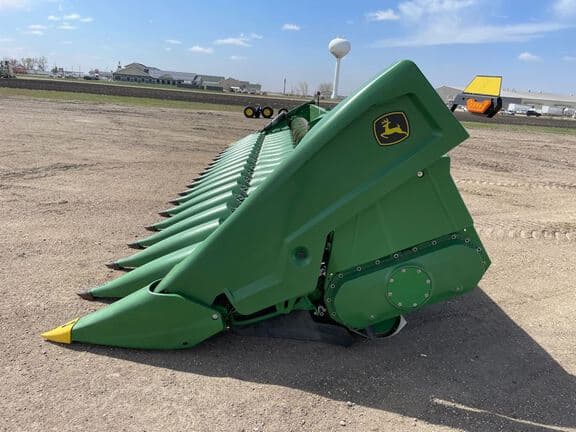 Image of John Deere C18R equipment image 1