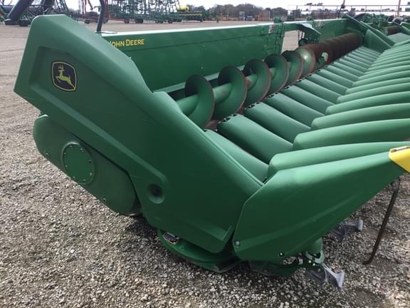 Image of John Deere C18R Primary image