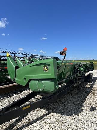 Image of John Deere C18R Primary image