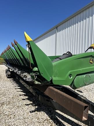 Image of John Deere C18R equipment image 2