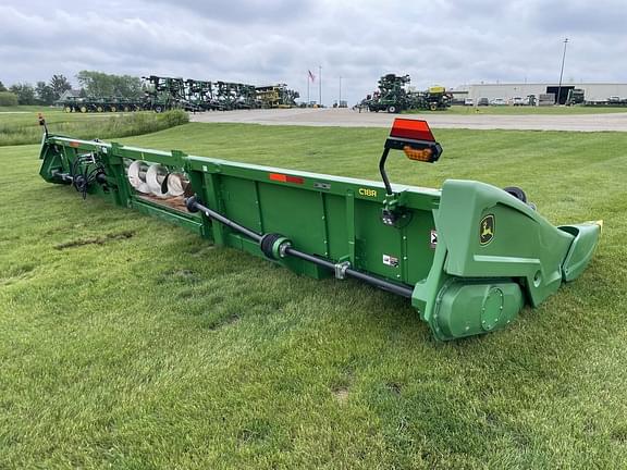 Image of John Deere C18R equipment image 4