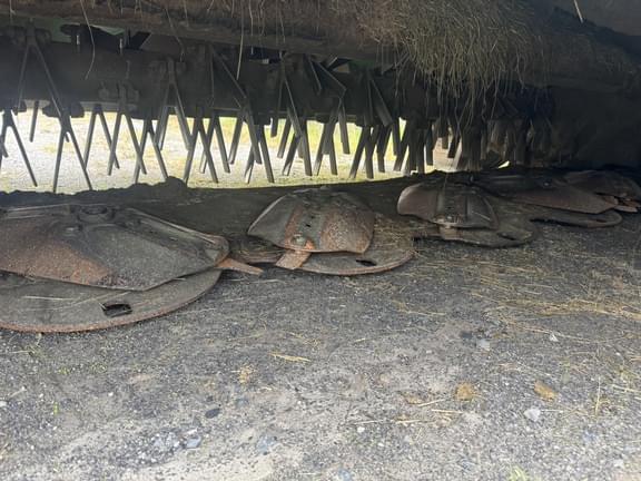 Image of John Deere C350 equipment image 3