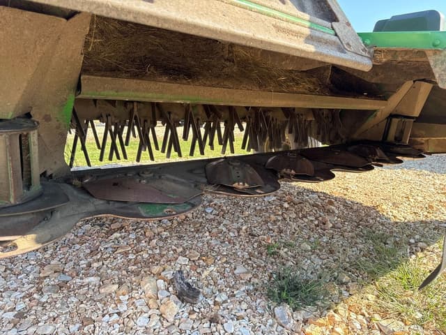 Image of John Deere C350 equipment image 4