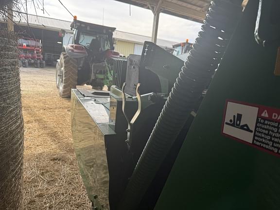 Image of John Deere C400 equipment image 4