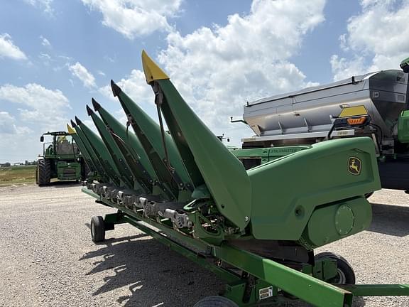Image of John Deere C6R Primary image