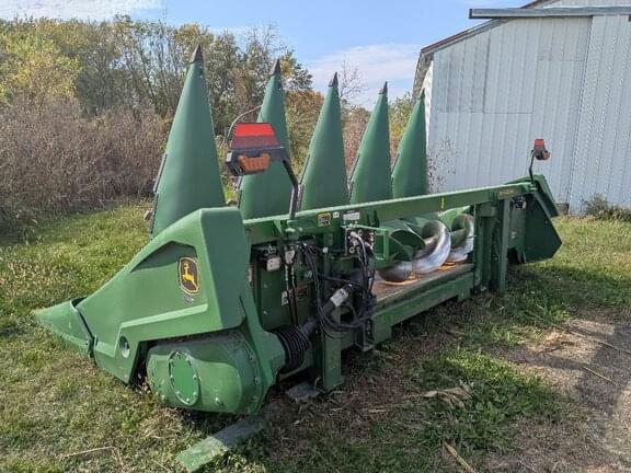 Image of John Deere C6R equipment image 1