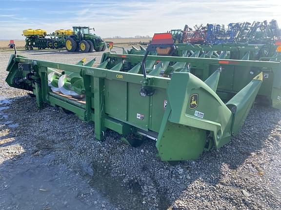 Image of John Deere C8R equipment image 2