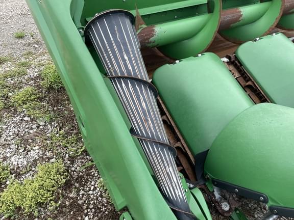 Image of John Deere C8R equipment image 4
