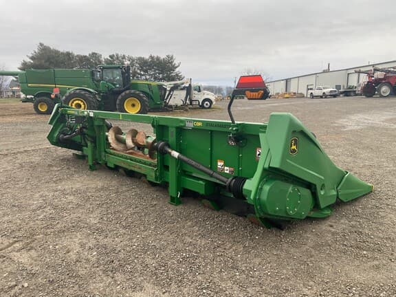 Image of John Deere C8R Image 1