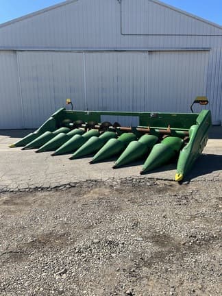 Main image John Deere C8R