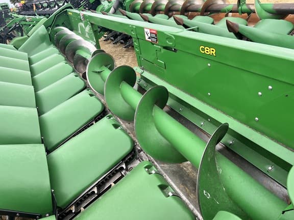 Image of John Deere C8R equipment image 3