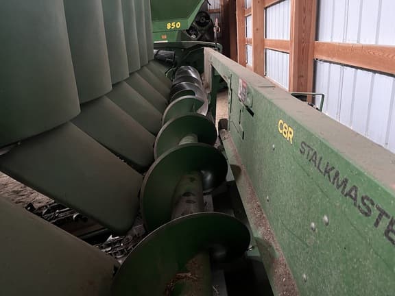 Image of John Deere C8R equipment image 3