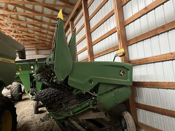 Image of John Deere C8R equipment image 2