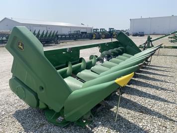 Main image John Deere C8R