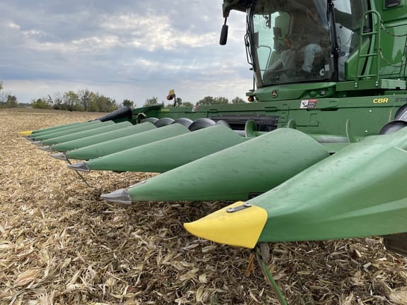 2021 John Deere C8R Equipment Image0