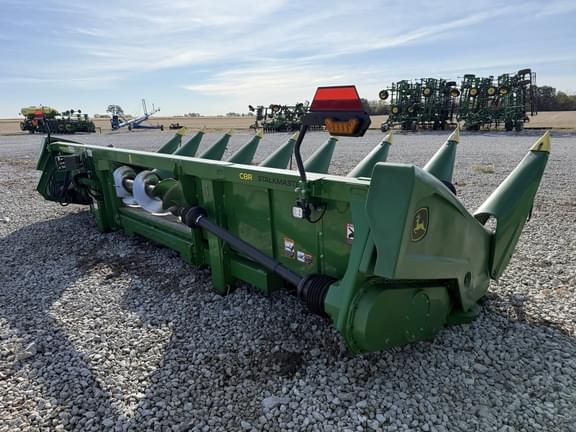 Image of John Deere C8R equipment image 2