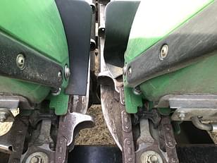 Main image John Deere C8R 9