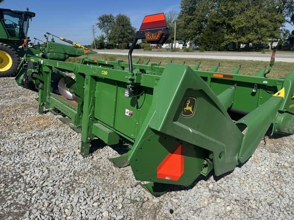 Image of John Deere C8R equipment image 3