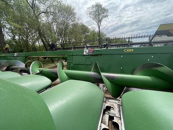Image of John Deere C8R equipment image 3