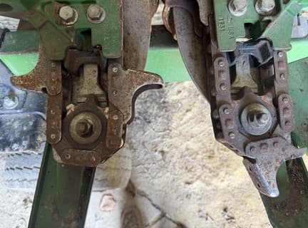 Image of John Deere C8R equipment image 1