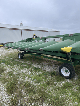 Main image John Deere C8R