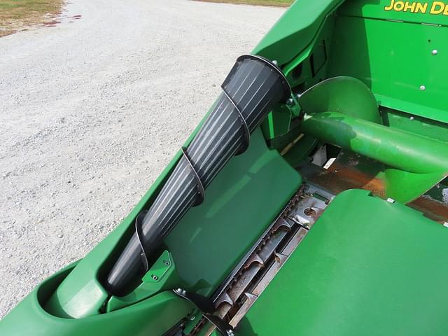 Image of John Deere C8R equipment image 3