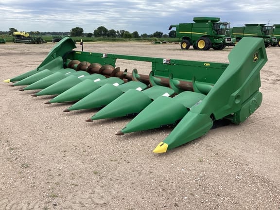 2021 John Deere C8R Equipment Image0