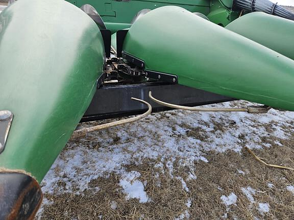 Image of John Deere C8R equipment image 2