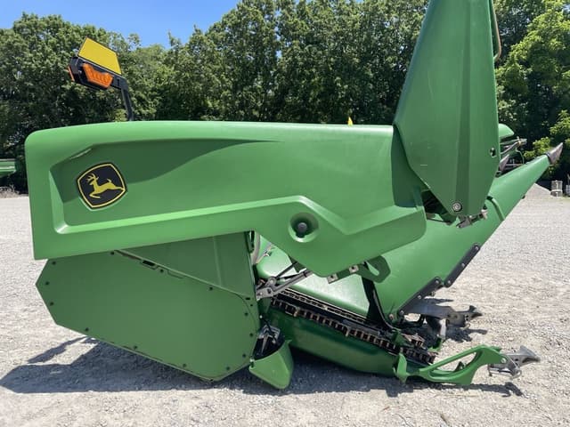 Image of John Deere C8R equipment image 2