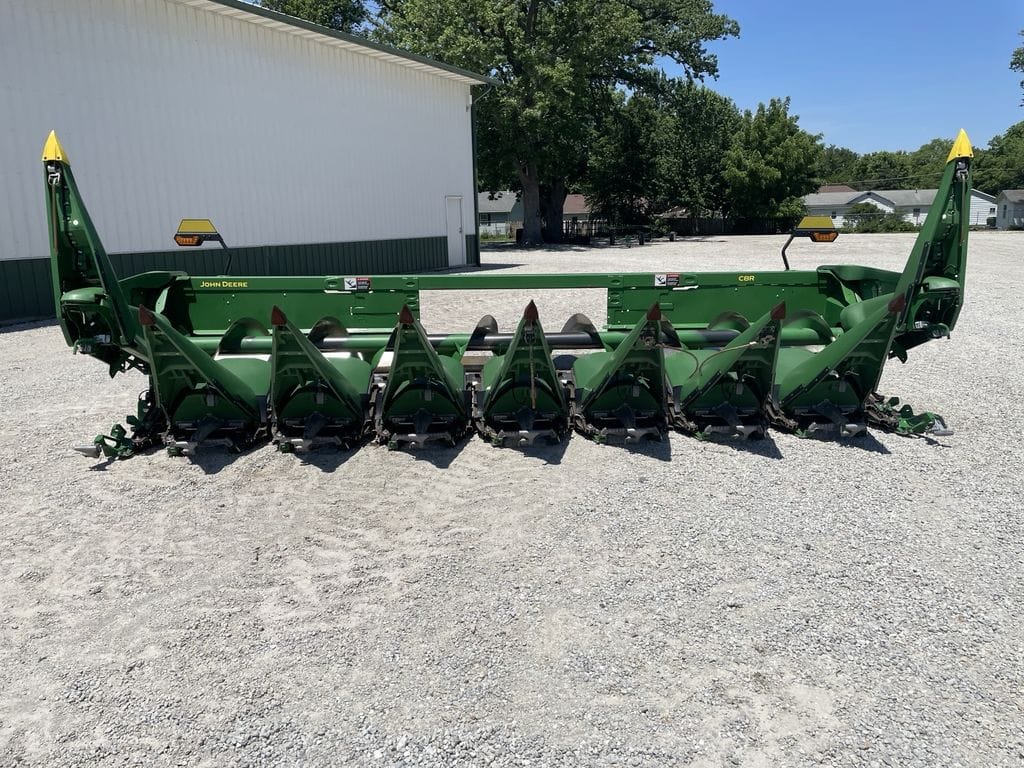 2021 John Deere C8R Equipment Image0