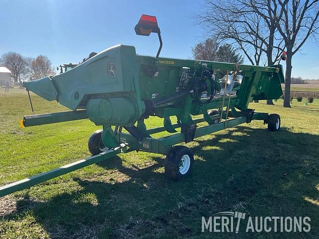 Image of John Deere C8R equipment image 2