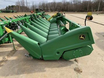 Main image John Deere C8R