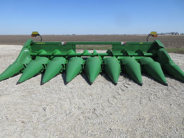 Image of John Deere C8R equipment image 3