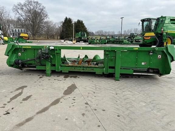 Image of John Deere C8R equipment image 3