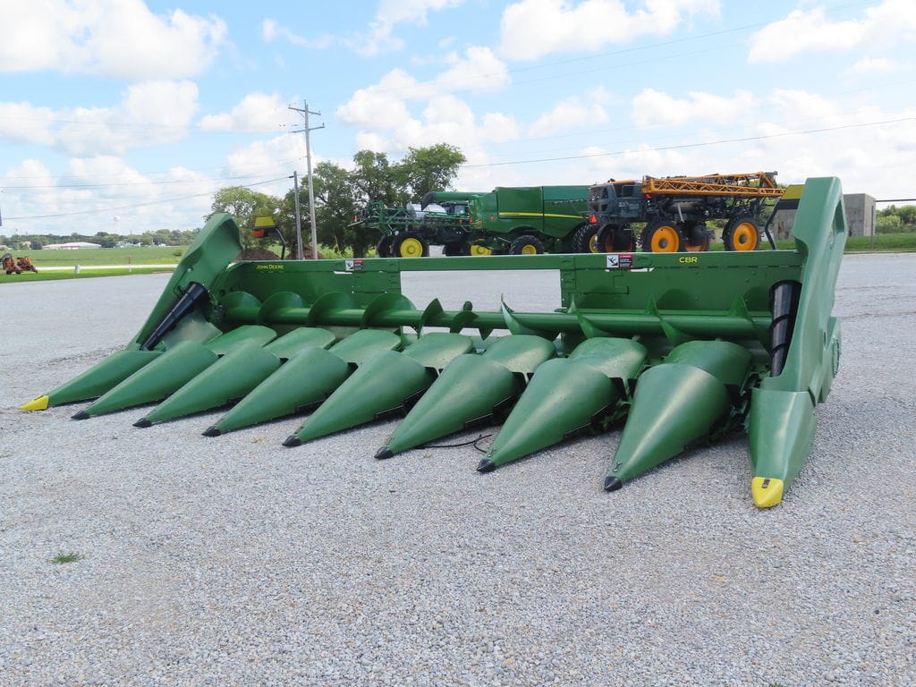 2021 John Deere C8R Equipment Image0
