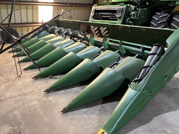 2021 John Deere C8R Equipment Image0